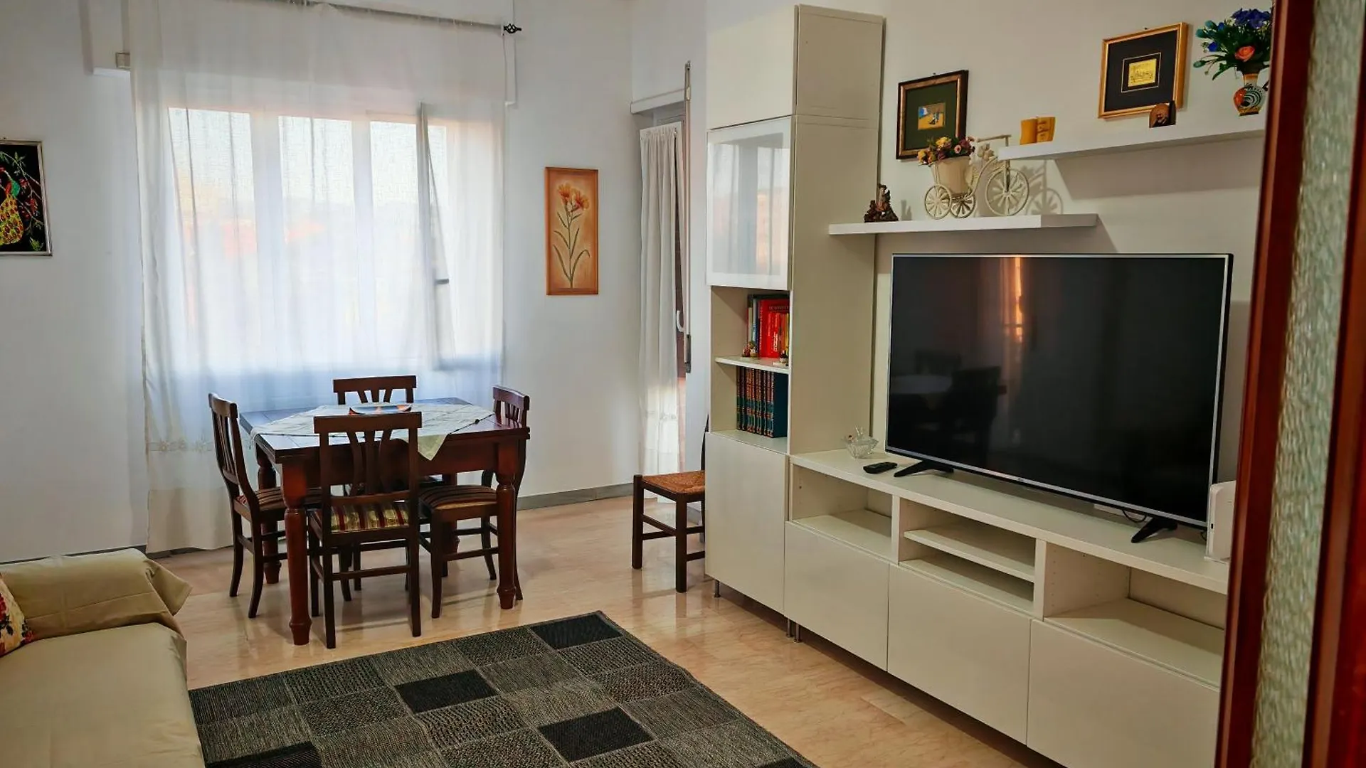 Madi House Ciampino Apartment